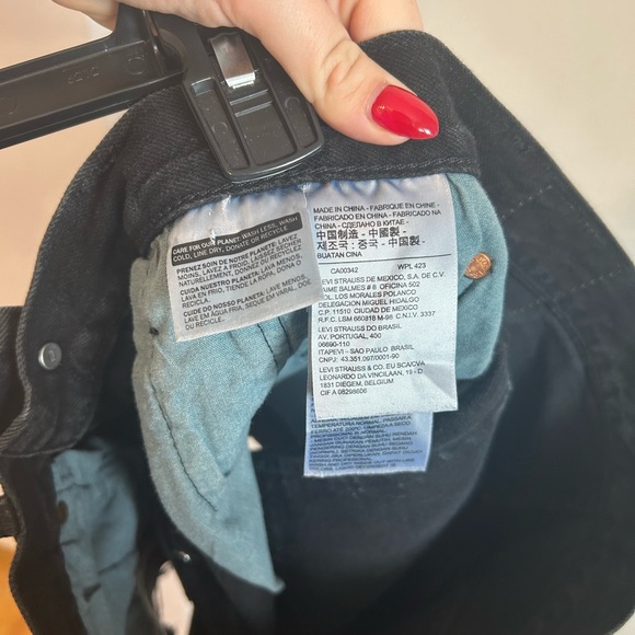 Levi 501 Shorts - Picture 4 of 4